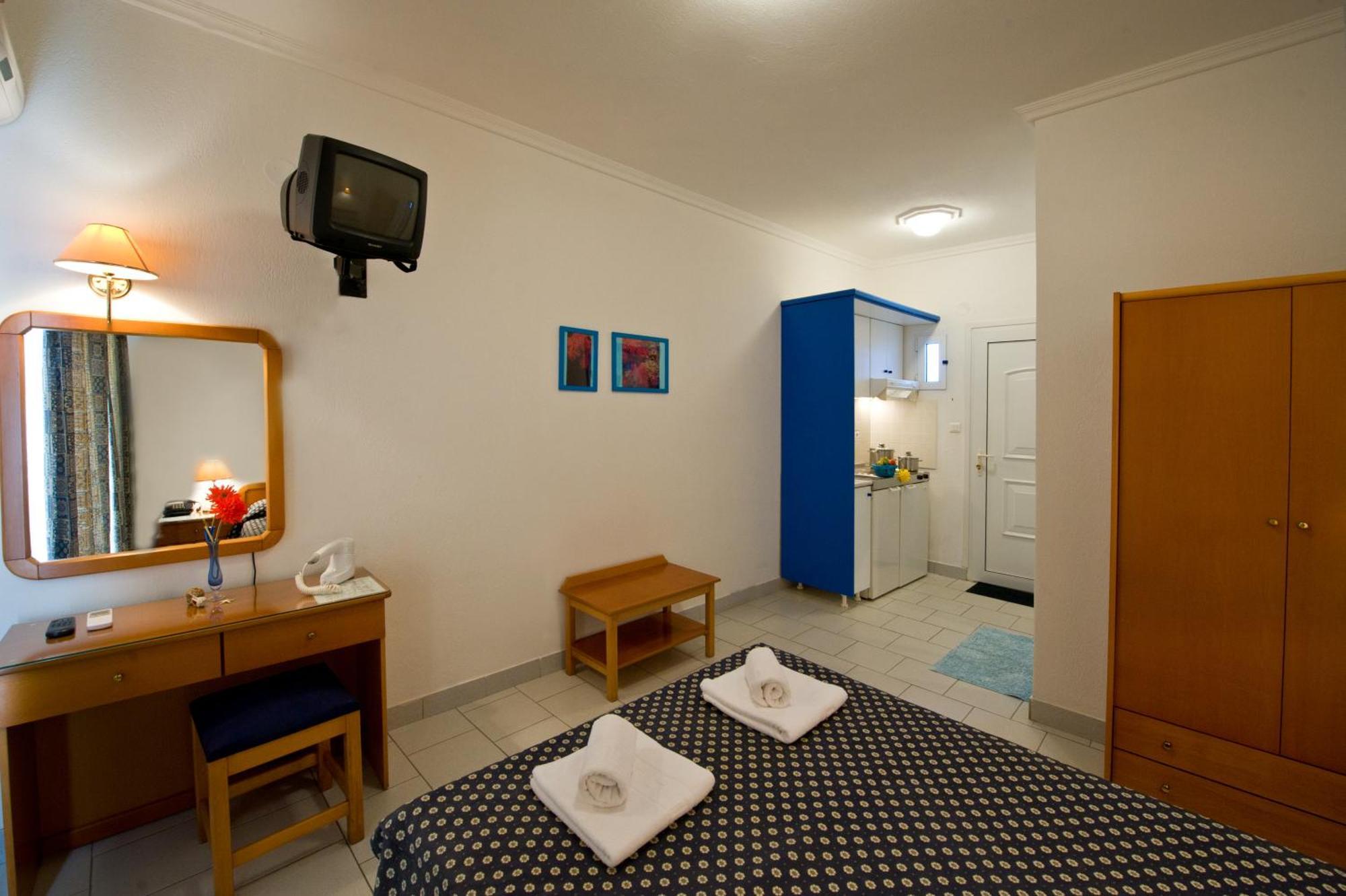 Lazaridis Luxury Studios & Apartments Nea Roda Eksteriør billede